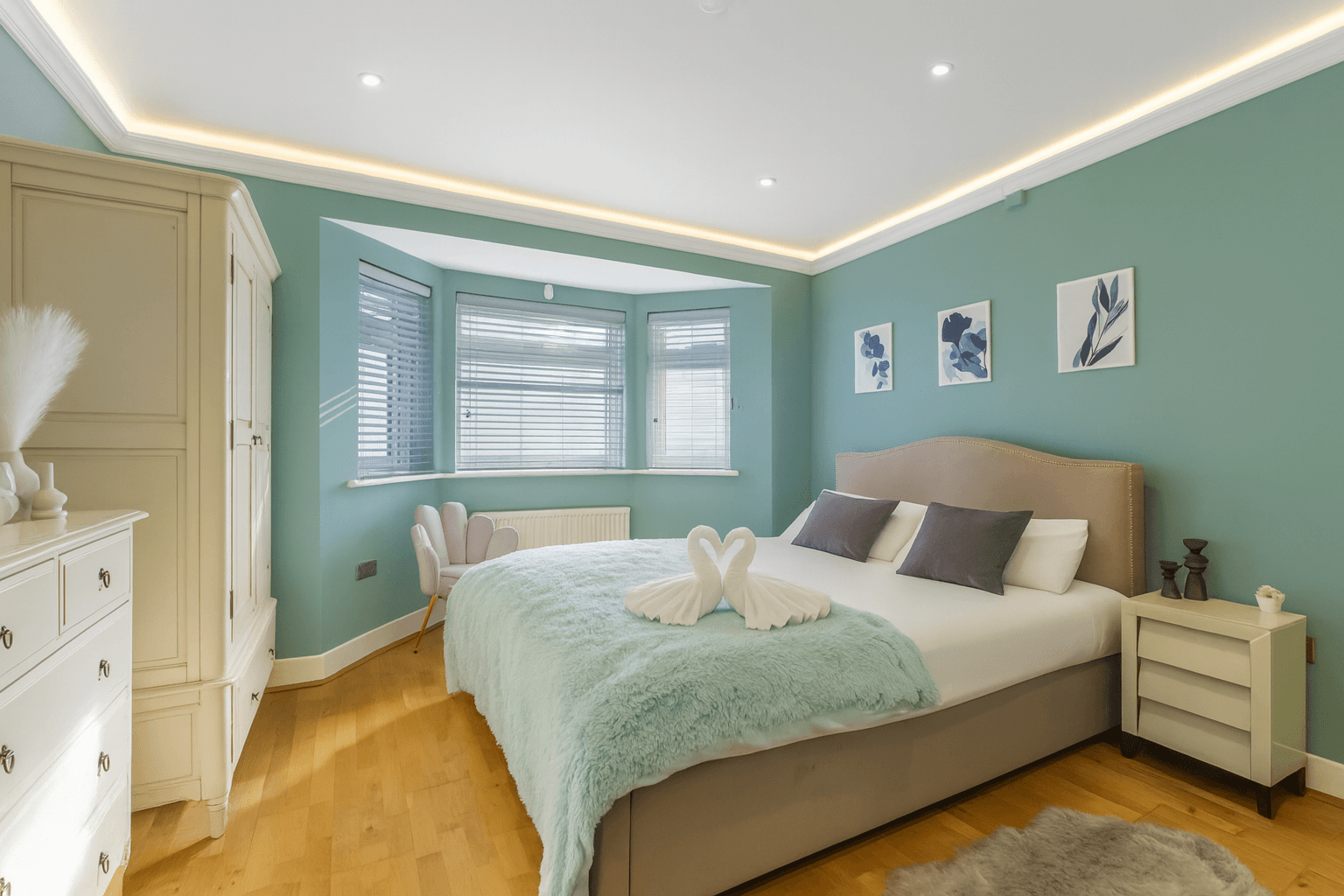 The Aquamarine Room