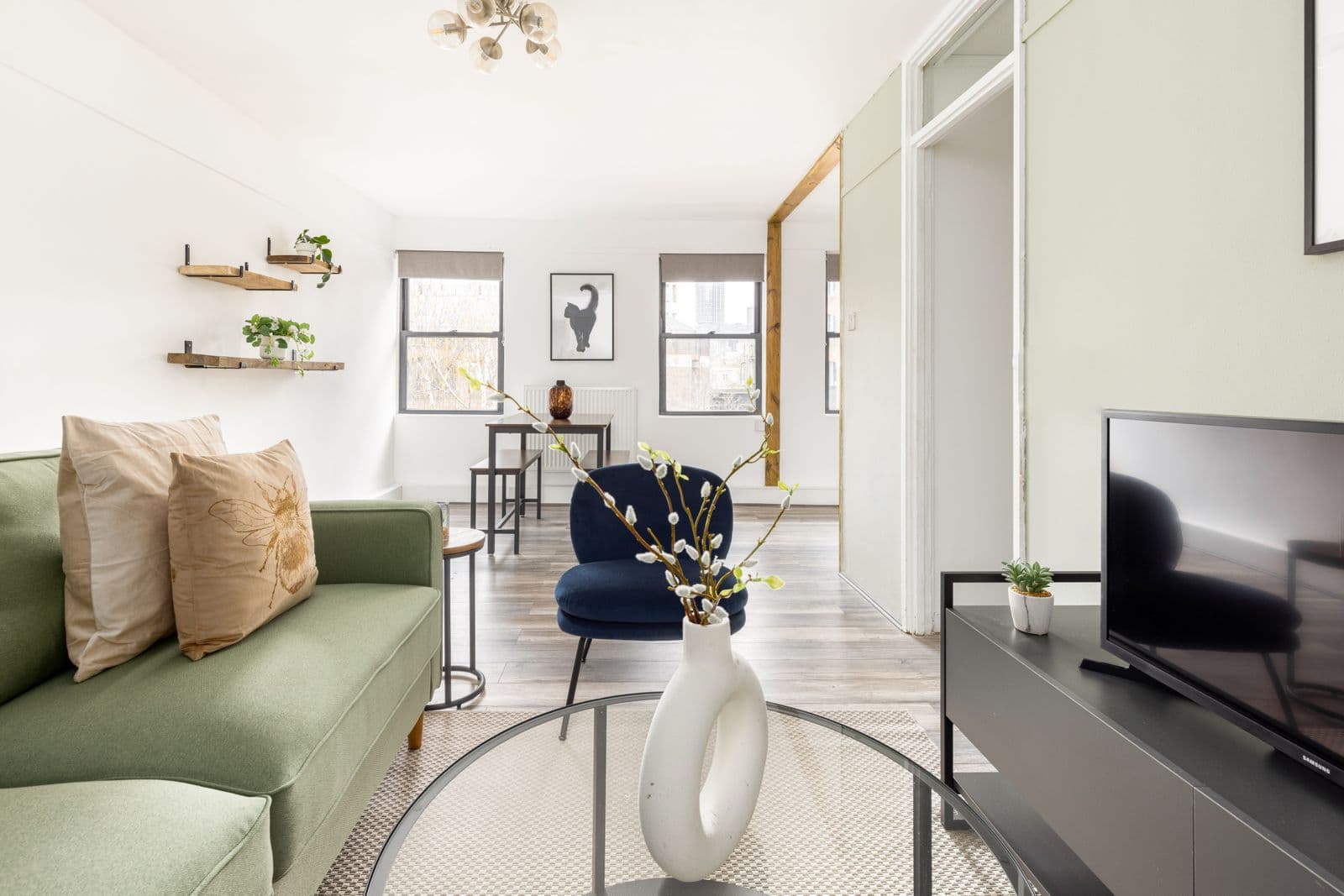 Stylish 1-Bed Apartment by Pimlico Station 3